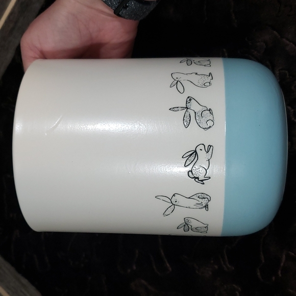 Bunny themed Spring vase pottery NWT - Picture 7 of 8